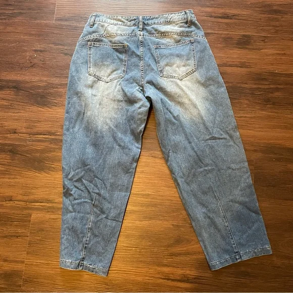 Blue Jeans - Picture 3 of 4